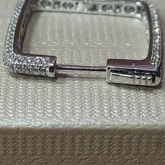 Suzy Lavian Sterling Square CZ earing (Single) - Picture 4 of 12